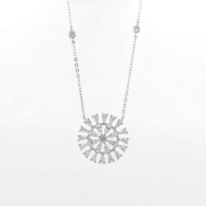 كلستر سي زي دائري ، تعليقة فضة