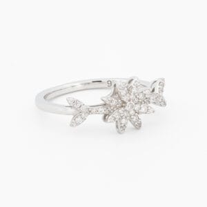 خاتم فضة شكل وردة