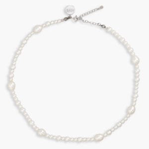 عقد لؤلؤ طبيعي بتصميم أنيق ومتناغم