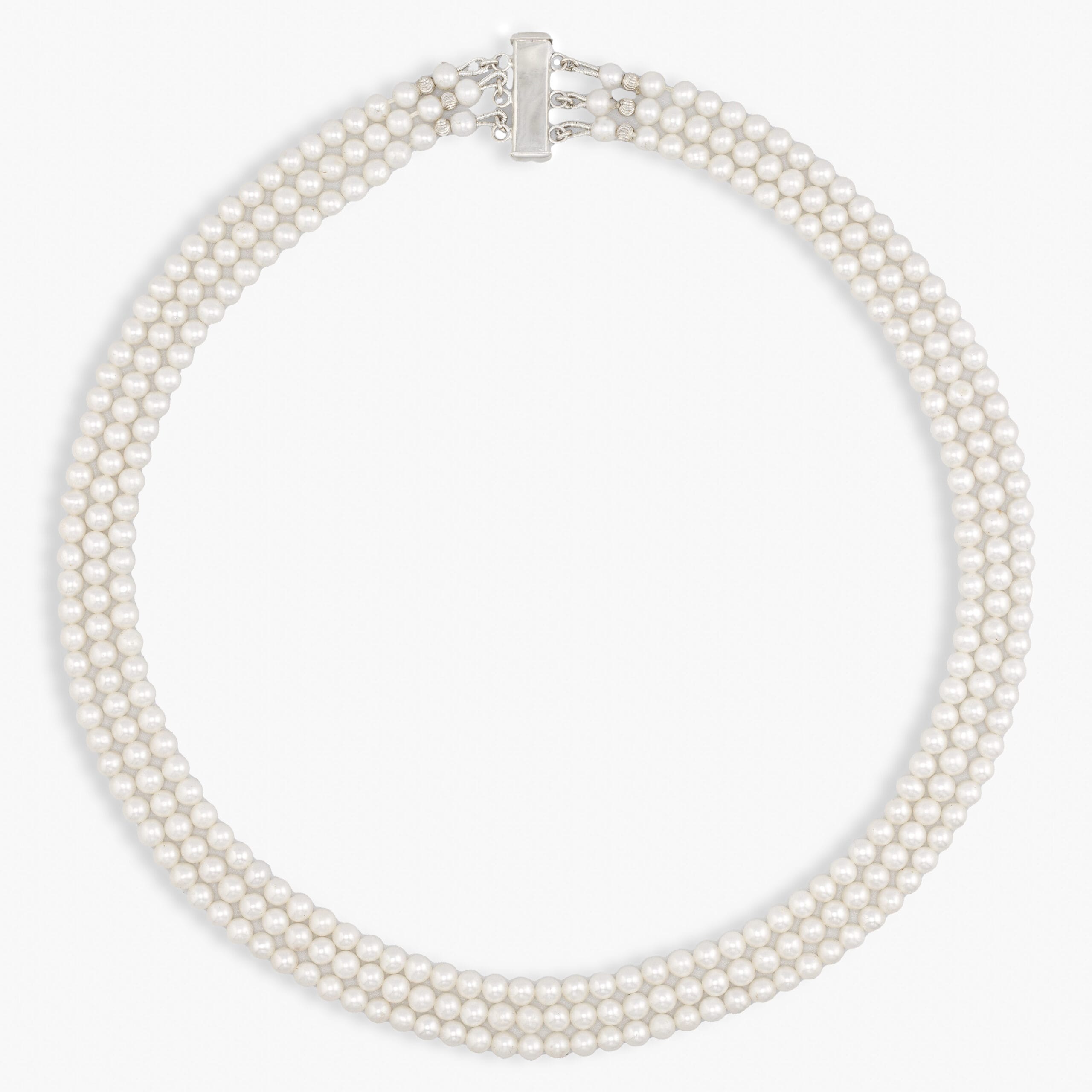 4 ملي 17 انش ثلاثي الأدوار ، عقد لؤلؤ