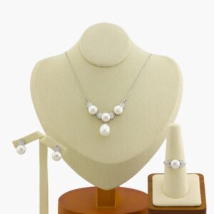 لؤلؤ دائري مع نزلة باروك ، نصف طقم فضة