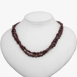عقد من أحجار الجارنت الأحمر (دورين)