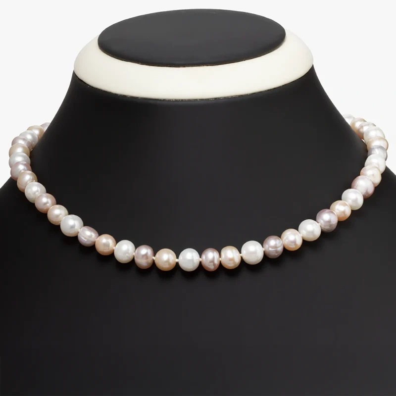 عقد لؤلؤ متعدد الألوان