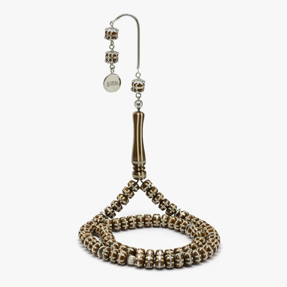 سبحة من ثمرة الكوك بتطعيم فضة (ترمسة)