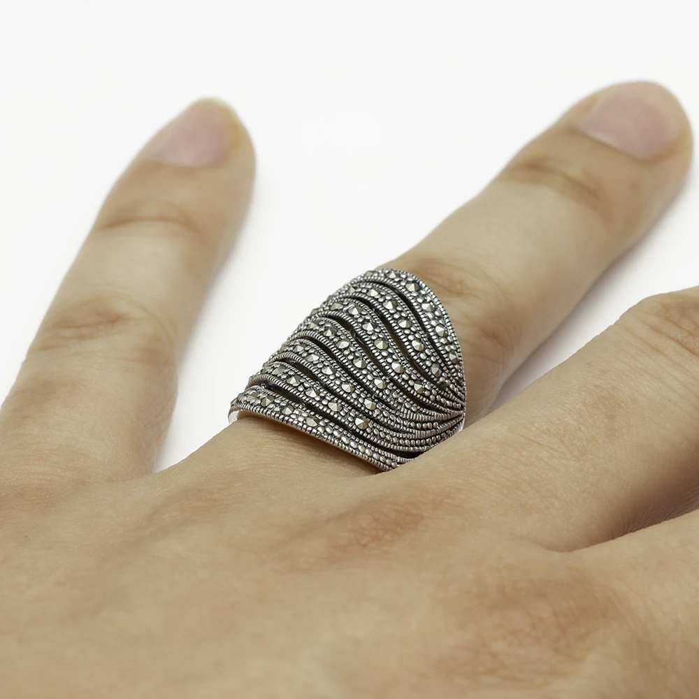 خاتم فضة ماركازيت بخطوط مقوسة متوازية - الصورة 2