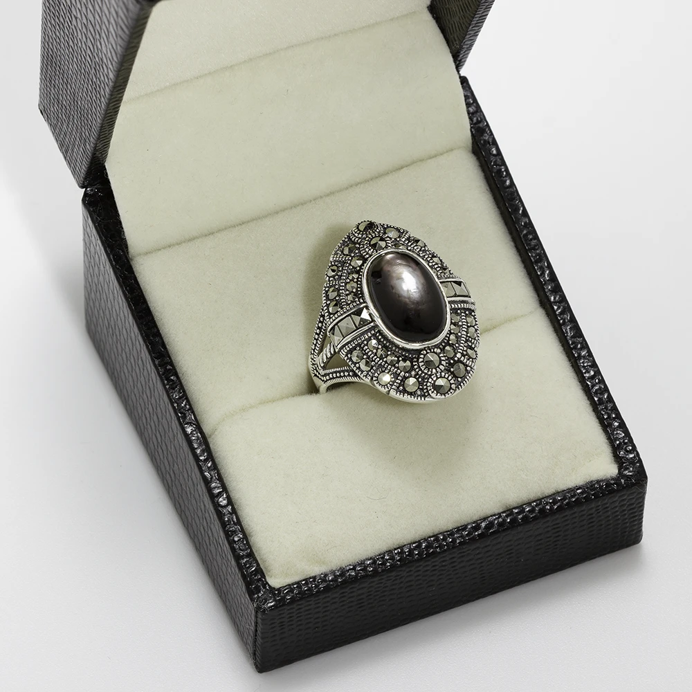 خاتم فضة الماركازيت مزخرف بحجر الصدف الأسود - الصورة 3