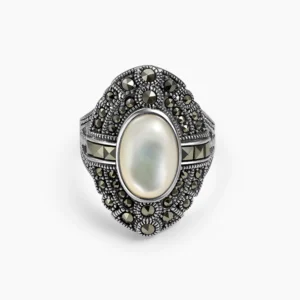 خاتم فضة الماركازيت مزخرف بحجر الصدف الأبيض