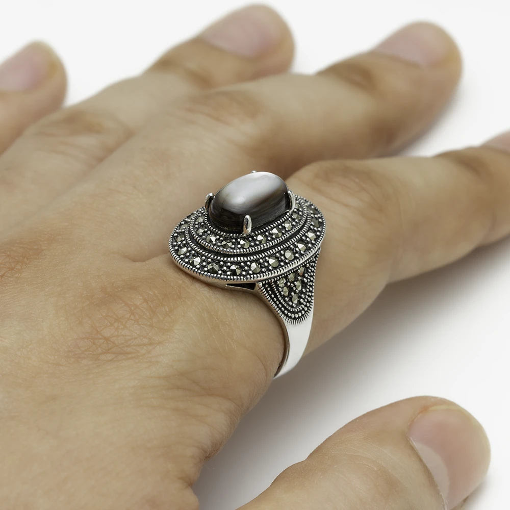خاتم فضة الماركازيت دبل هالو بحجر الصدف الأسود والأبيض - الصورة 2