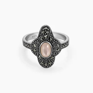 خاتم فضة الماركازيت بتصميم رباعي بحجر الصدف الوردي